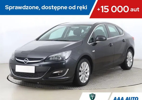 samochody osobowe Opel Astra cena 39000 przebieg: 94278, rok produkcji 2014 z Rychwał